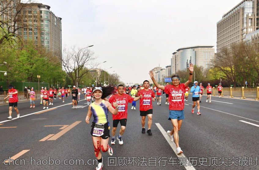 回顾环法自行车赛历史顶尖突破时刻